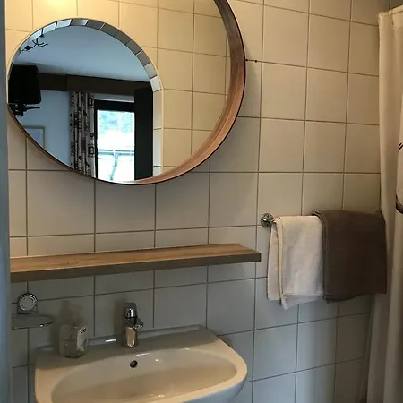 بنسيون ياغا هياس